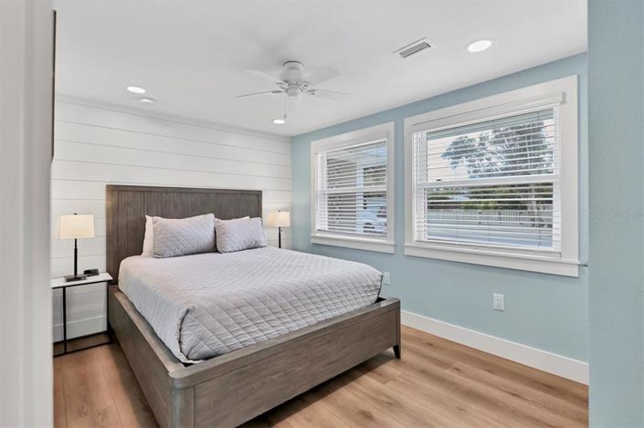 Image No.36-3 Bed Property for sale