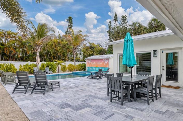 Image No.42-3 Bed Property for sale