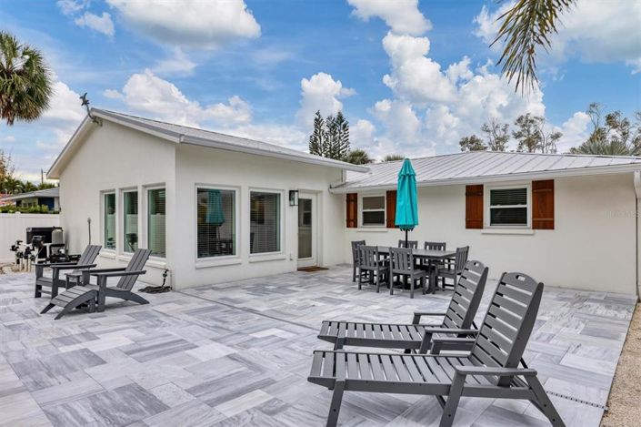 Image No.45-3 Bed Property for sale