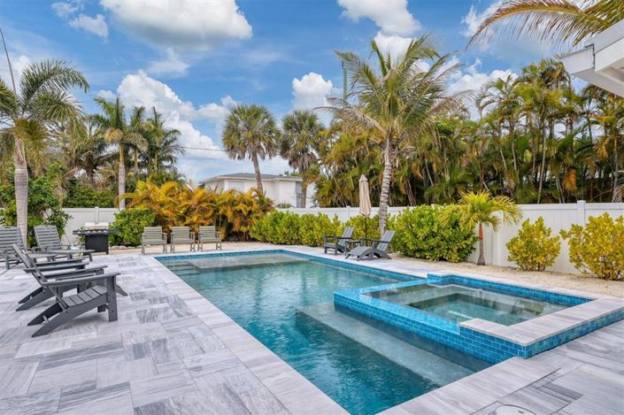 Image No.51-3 Bed Property for sale