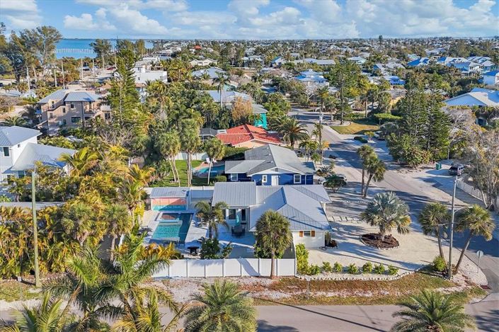 Image No.55-3 Bed Property for sale