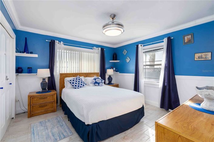 Image No.13-2 Bed Property for sale