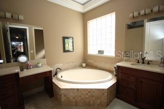 Image No.19-Propriété de 4 chambres à vendre à Orlando