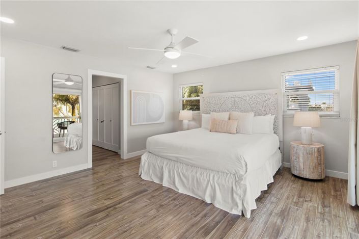 Image No.21-4 Bed Property for sale