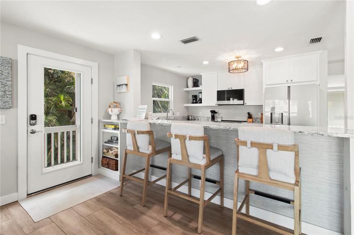 Image No.7-4 Bed Property for sale