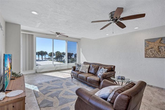 Image No.11-1 Bed Property for sale