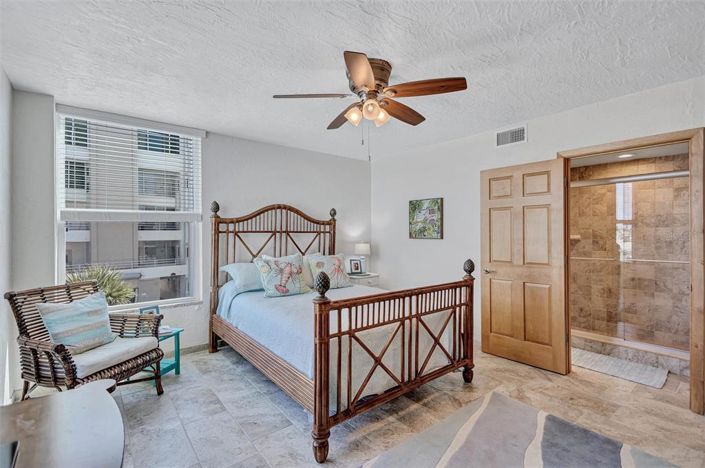 Image No.32-1 Bed Property for sale