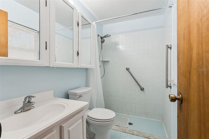 Image No.15-3 Bed Property for sale