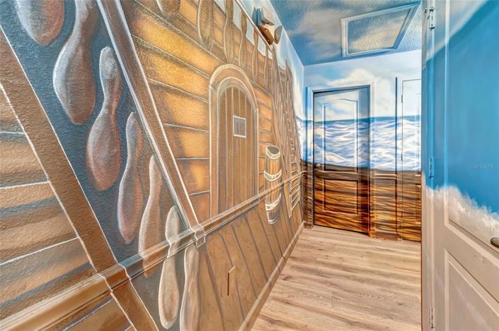 Image No.23-9 Bed Property for sale