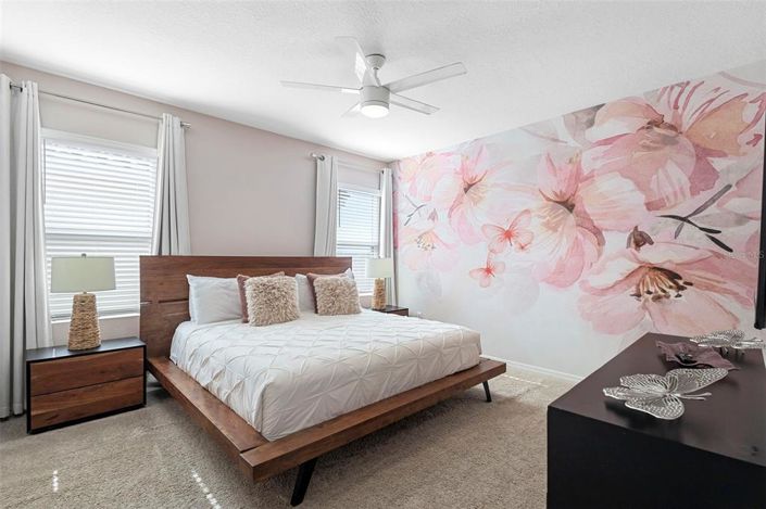 Image No.27-5 Bed Property for sale