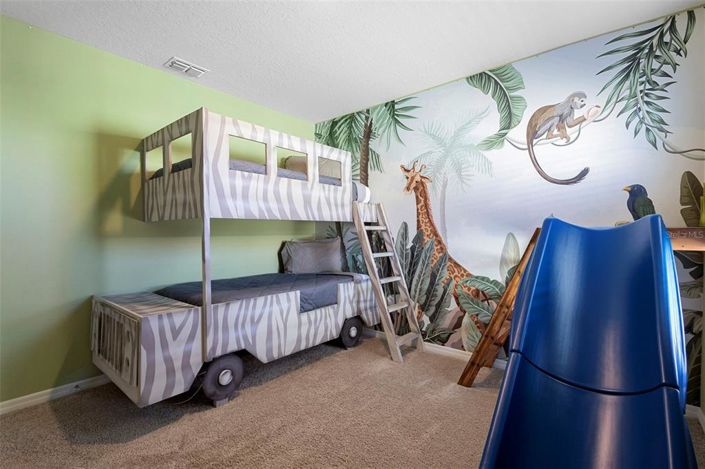 Image No.30-5 Bed Property for sale