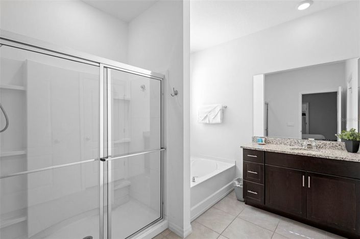 Image No.36-5 Bed Property for sale