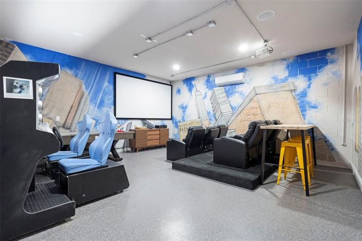 Image No.53-5 Bed Property for sale