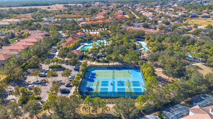 Image No.58-5 Bed Property for sale