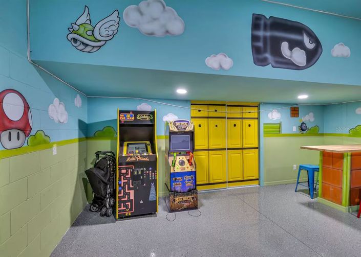 Image No.16-9 Bed Property for sale