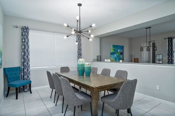 Image No.24-9 Bed Property for sale