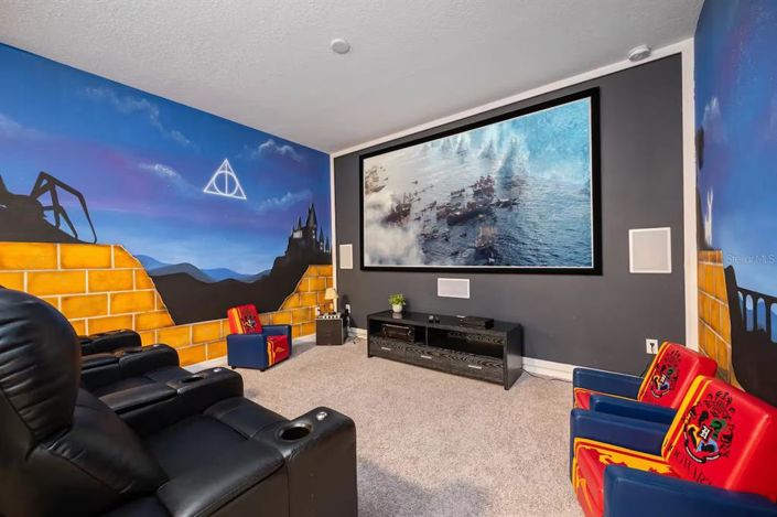 Image No.3-9 Bed Property for sale