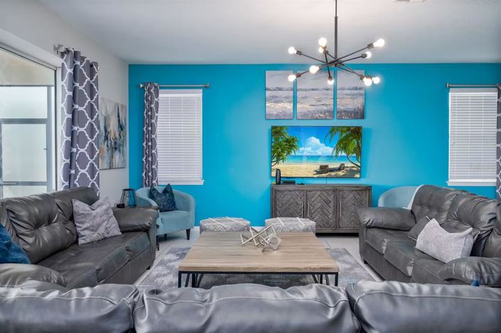 Image No.32-9 Bed Property for sale