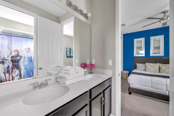 Image No.36-9 Bed Property for sale