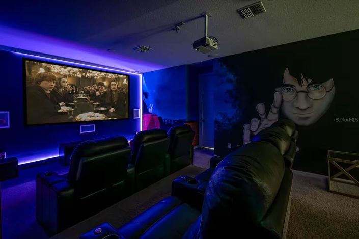 Image No.38-9 Bed Property for sale