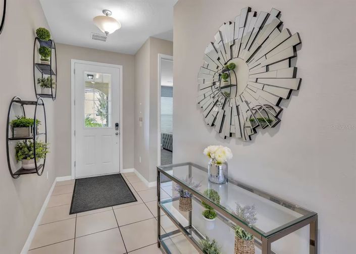 Image No.7-9 Bed Property for sale