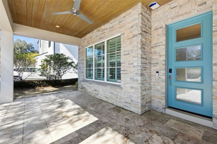 Image No.4-4 Bed Property for sale