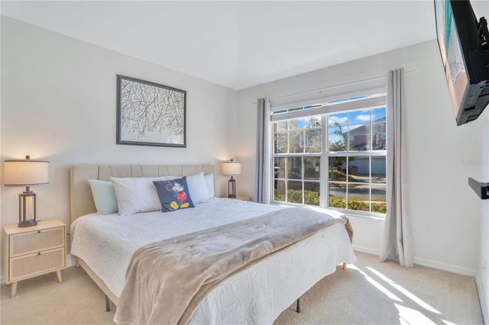 Image No.12-5 Bed Property for sale