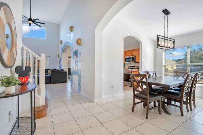 Image No.2-5 Bed Property for sale