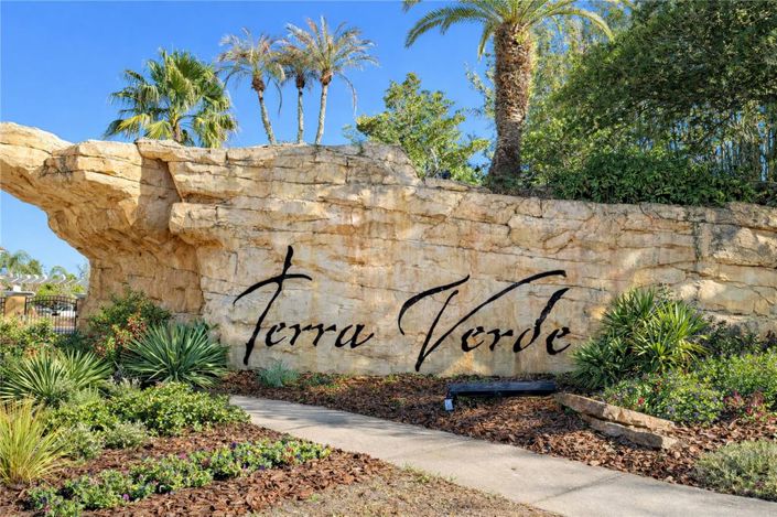 Image No.41-5 Bed Property for sale