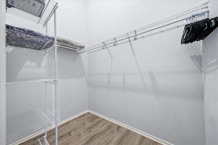 Image No.20-4 Bed Property for sale