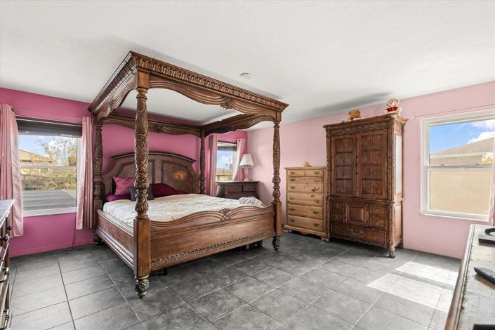 Image No.14-3 Bed Property for sale