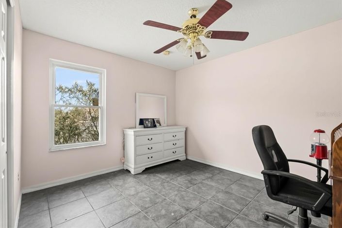 Image No.18-3 Bed Property for sale