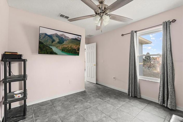 Image No.20-3 Bed Property for sale