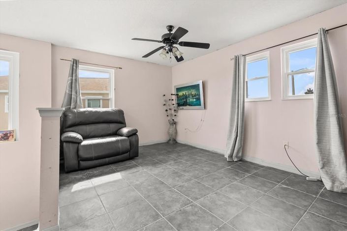 Image No.22-3 Bed Property for sale