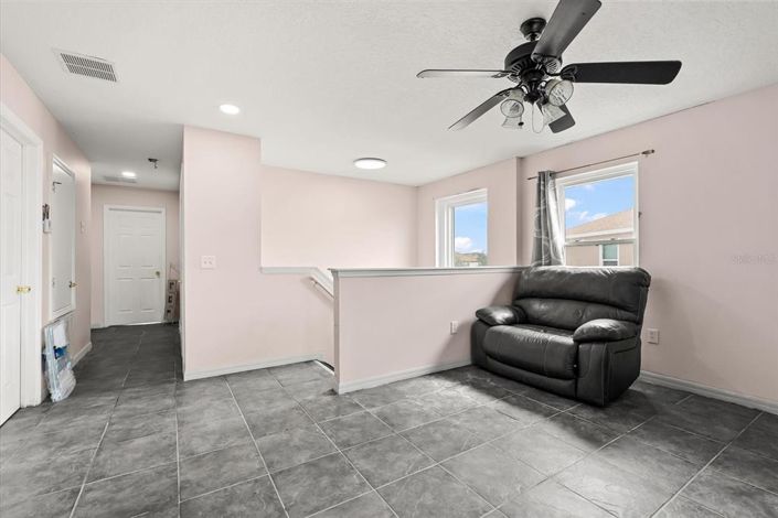 Image No.24-3 Bed Property for sale