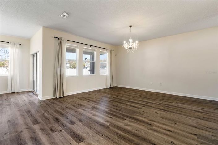 Image No.14-Propriété de 4 chambres à vendre à Kissimmee