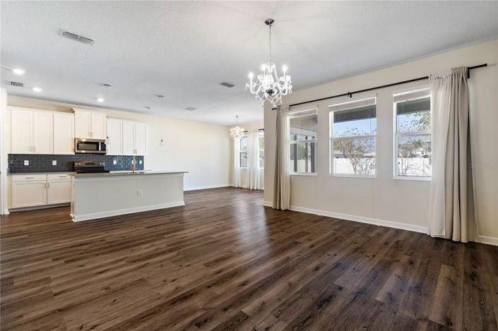 Image No.7-Propriété de 4 chambres à vendre à Kissimmee