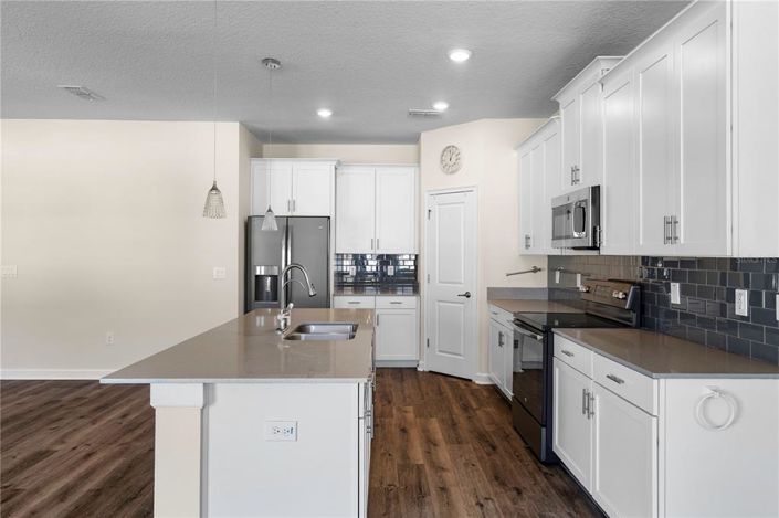 Image No.9-Propriété de 4 chambres à vendre à Kissimmee