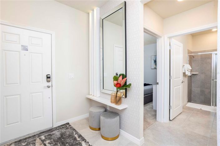 Image No.13-5 Bed Townhouse for sale