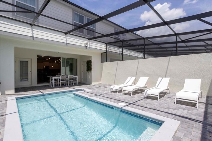 Image No.26-5 Bed Townhouse for sale