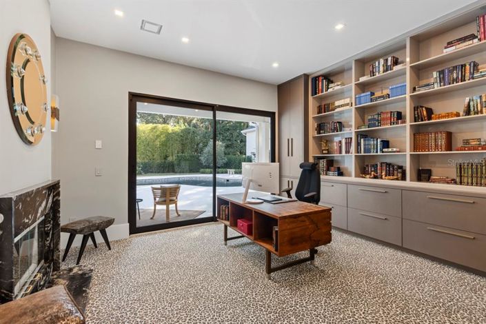 Image No.18-5 Bed Property for sale