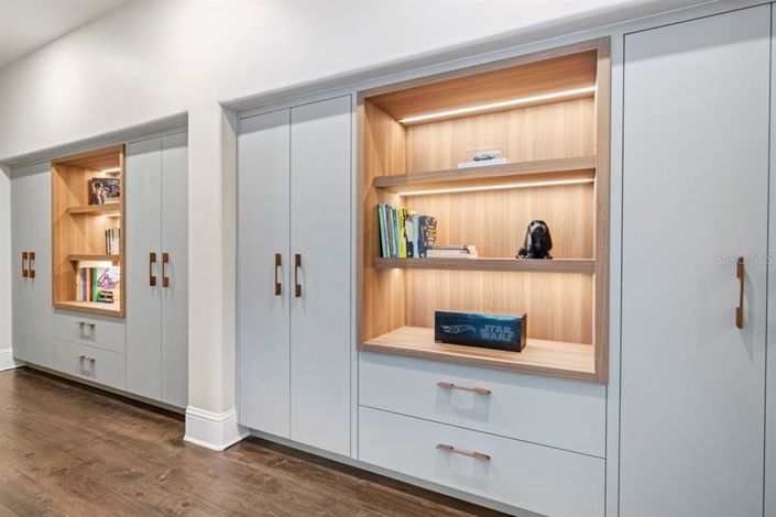 Image No.27-5 Bed Property for sale