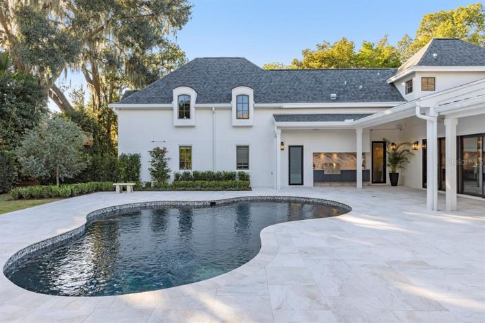 Image No.35-5 Bed Property for sale