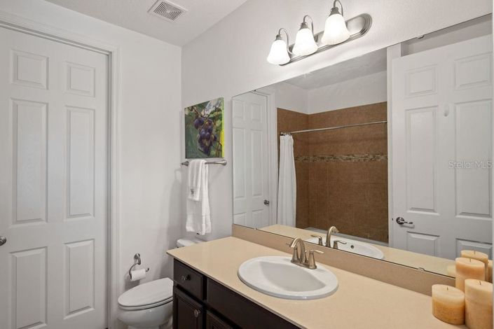 Image No.30-5 Bed Property for sale