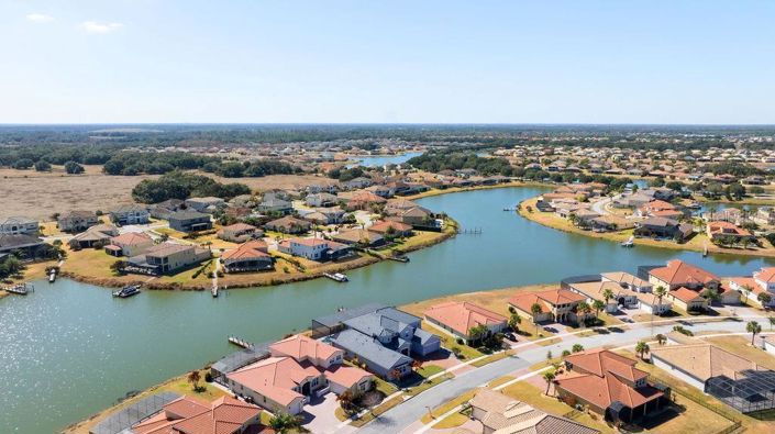 Image No.45-5 Bed Property for sale