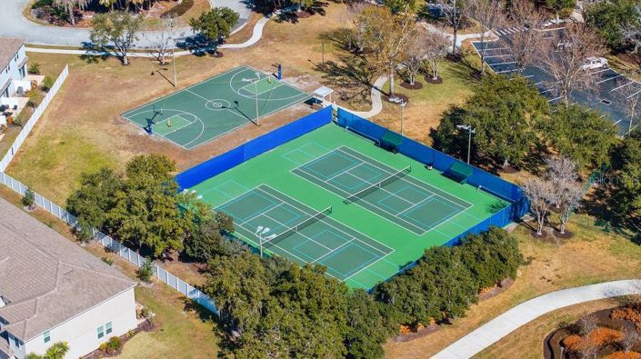 Image No.51-5 Bed Property for sale