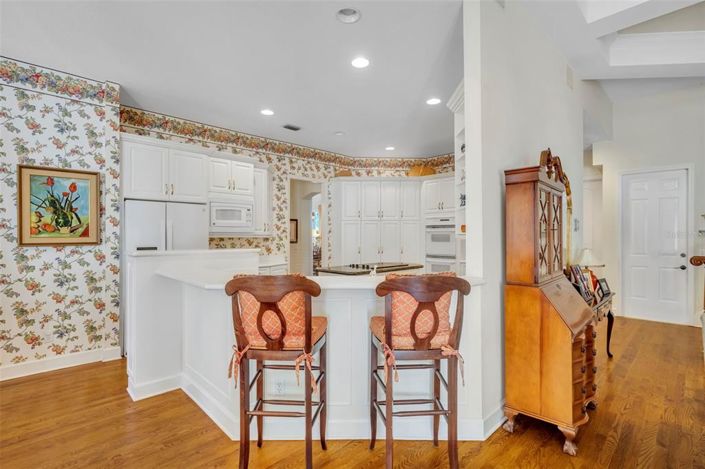 Image No.12-3 Bed Property for sale