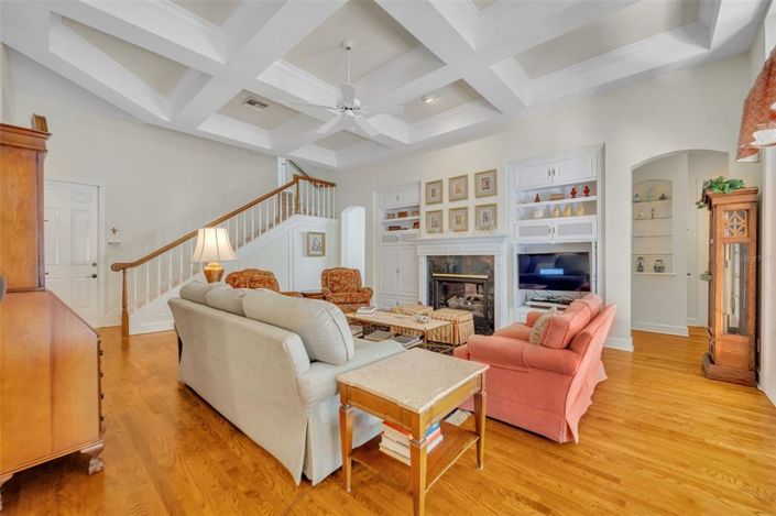 Image No.15-3 Bed Property for sale