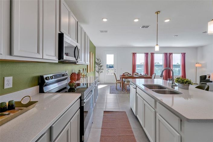 Image No.15-3 Bed Townhouse for sale