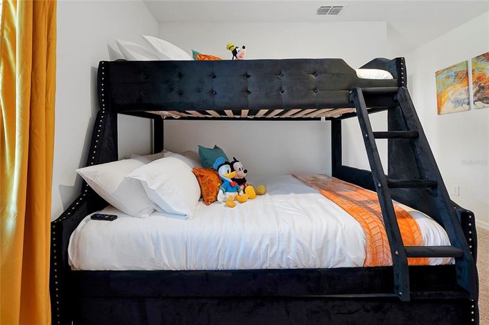 Image No.53-3 Bed Townhouse for sale